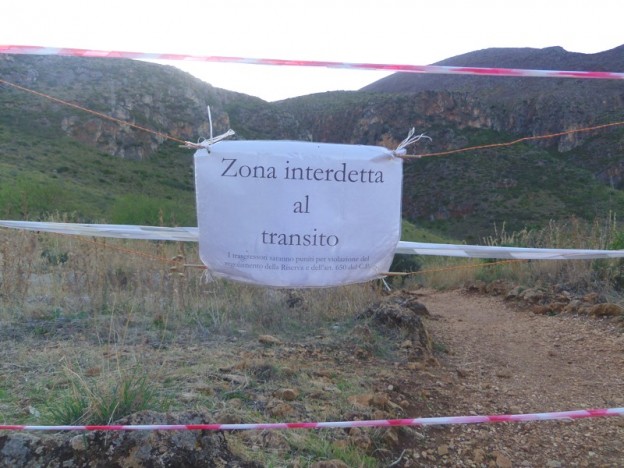 Zona interdetta al transito. Photo: Cécile Bonato